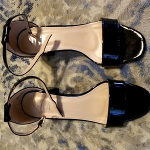 SOLD⛔Black heels